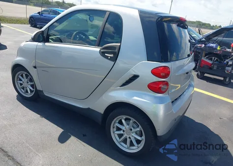 2009 Smart Fortwo Brabus/Passion/Pure z USA, uszkodzony, nr VIN WMEEJ31X49K210166